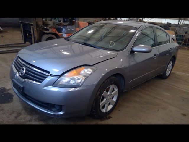 2009 nissan altima struts